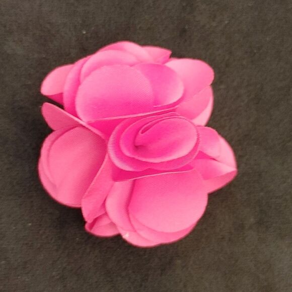 MEN'S LARGE SOLID LAPEL FLOWER. - Picture 1 of 2